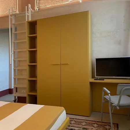 Labottega - בית הארחה מרינה די פיאטרסנטה