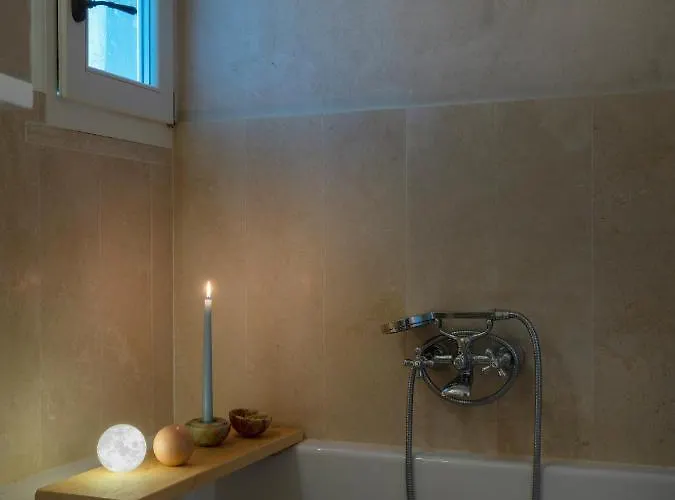 Labottega - בית הארחה